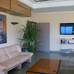 Des Pins Hotel 3*