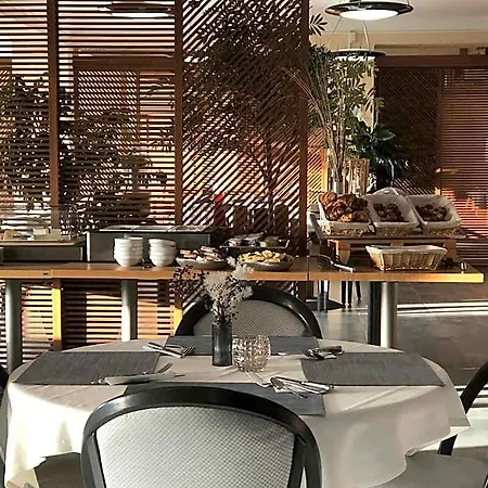 Des Pins Otel Argelès-sur-Mer